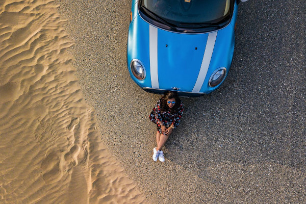 girl and car photoshoot