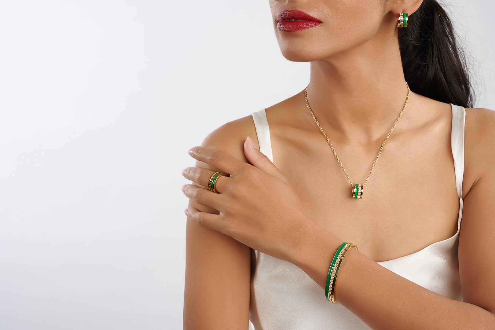 jewellery photography with model