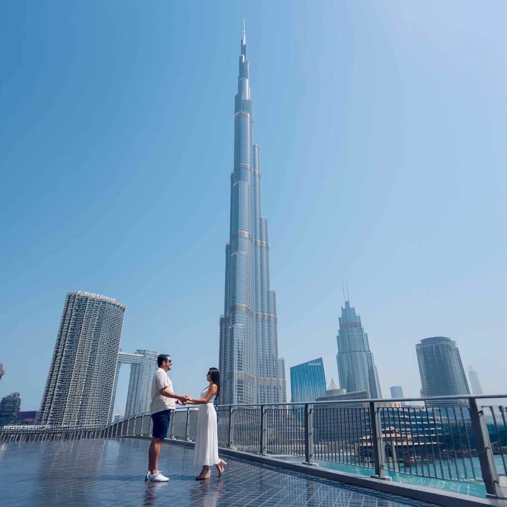 couple near burj khalifa - Dubai Photography